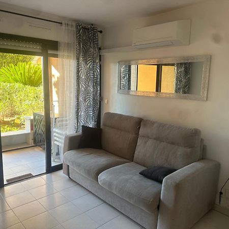 Appartement Rdc En Residence Avec Piscine Cannes Exterior foto